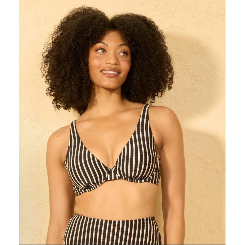 Shade & Shore Ribbed Demi Underwire Bikini Swim Bathing Suit Top Womens 34B NWT